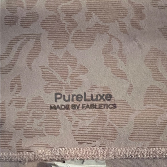 Fabletics Oasis Pure Luxe High Waisted Floral Foil 7/8 Legging - Picture 6 of 8